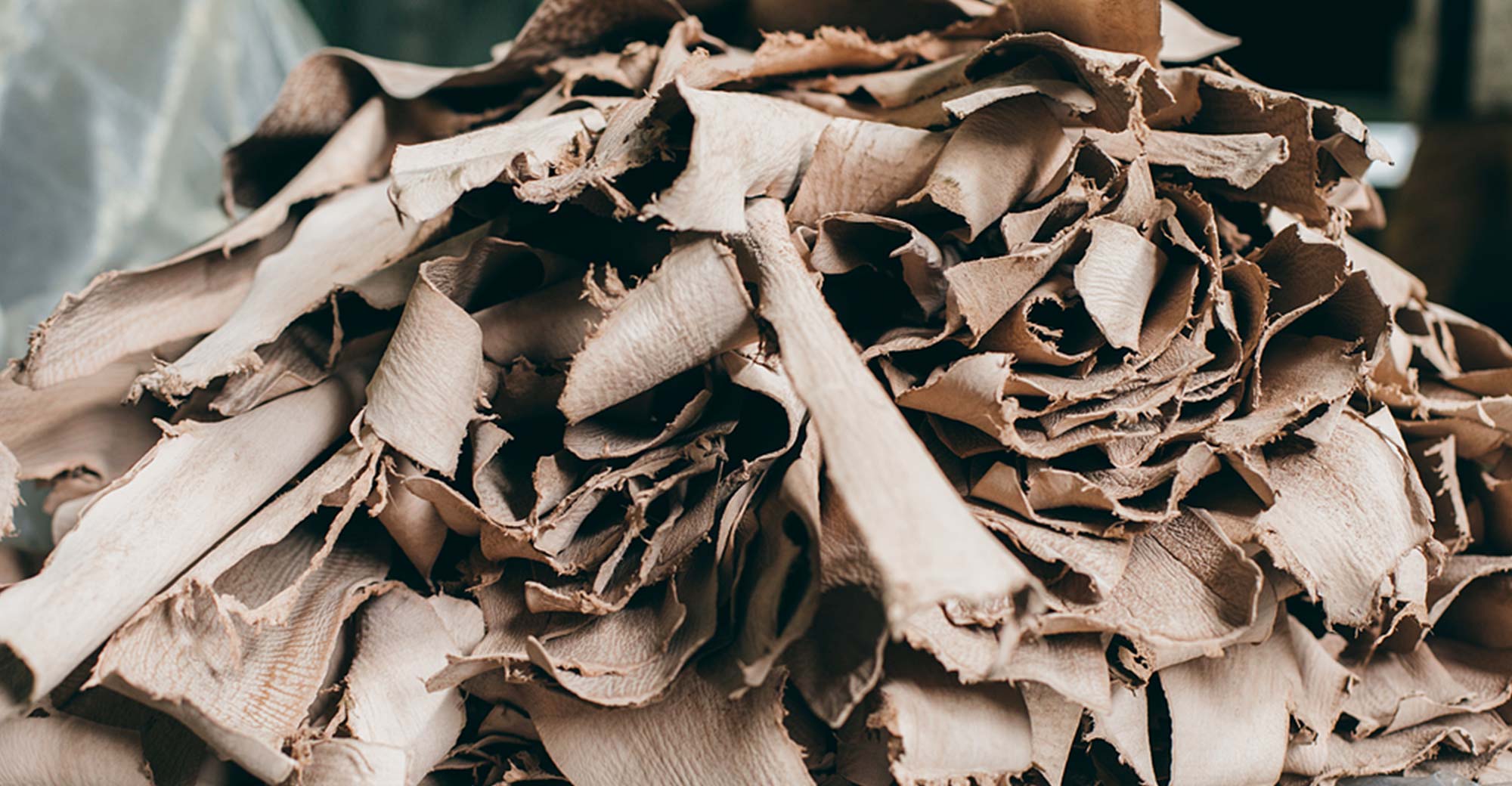 美しいシボが織りなすKESEMA